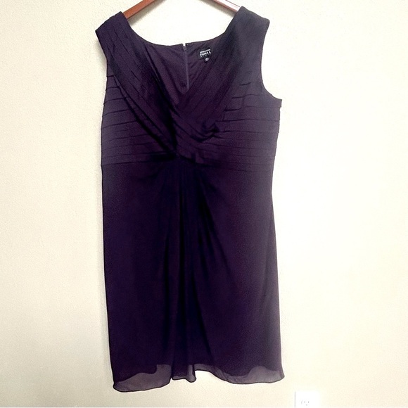 Adrianna Papell Woman Women’s Purple Pleated Bodice Sleeveless Dress – Size 22W - Picture 1 of 6